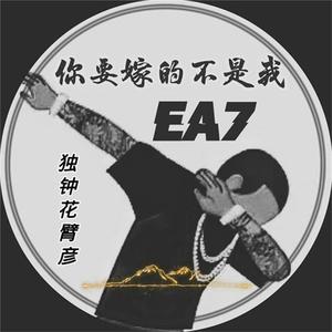 巨乳美女加光屁屁加无遮挡
