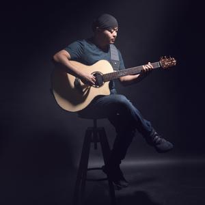 巨乳美女加光屁屁加无遮挡
